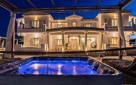 Τhalasso Palace Homes